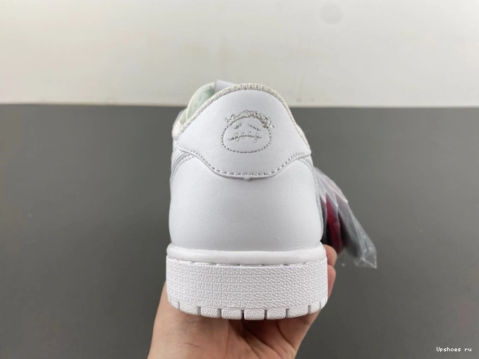 LOW TRAVIS 1 DM7866-292 RETRO SP OG JORDAN SCOTT 0830